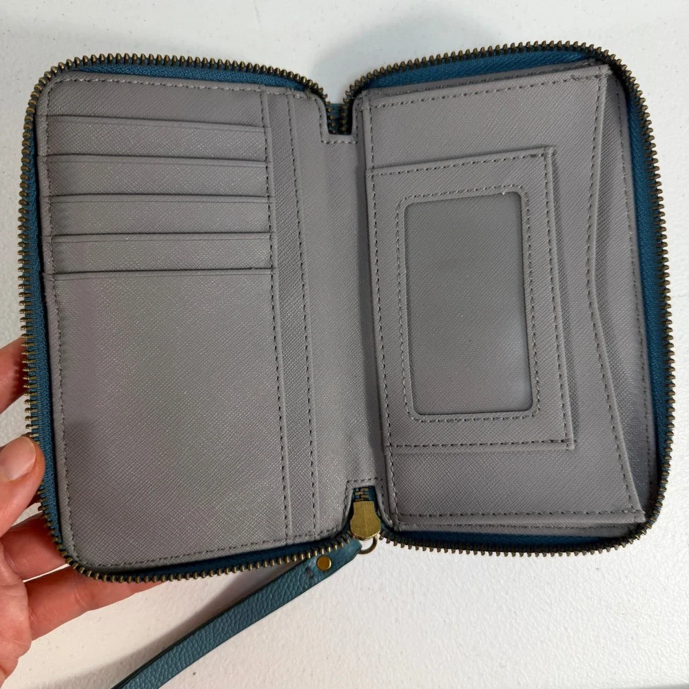 Fossil Logan Zip Around Clutch Wallet Wristlet Pebbled Leather‎ Teal Blue Travel